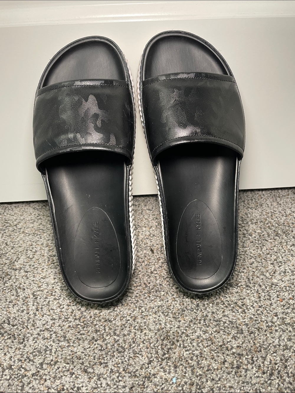Kendall & Kylie Black Camouflage Slide Sandals
